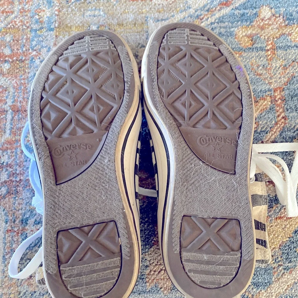 Zebra Converse Sneaker Size 6 Women - Picture 3 of 4